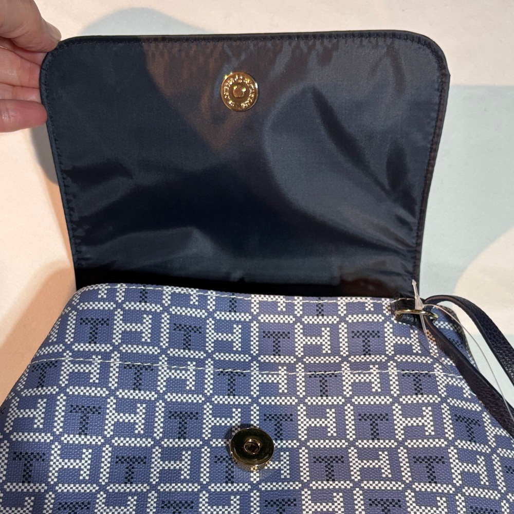 Tommy Hilfiger Backpack Andrea II Flap Faux Leather Blue & White NWT - Picture 11 of 14